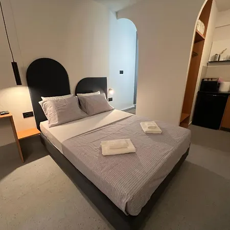 Apartment Falirou *